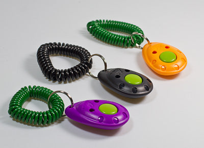 Die Profi-Clicker von DOGSLINE mit Spiralarmband FRABO